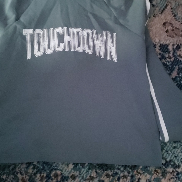 Sweatshirt - Picture 4 of 4